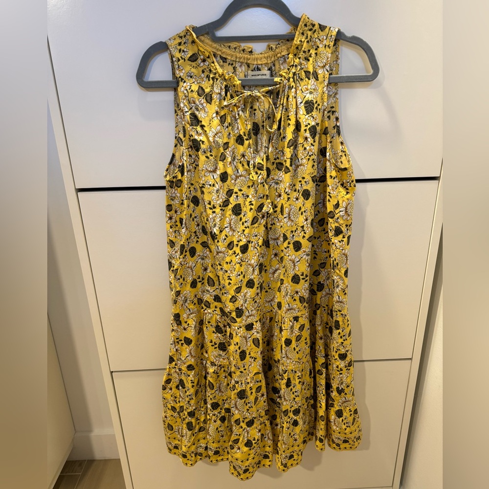 Max Studio floral dress size M